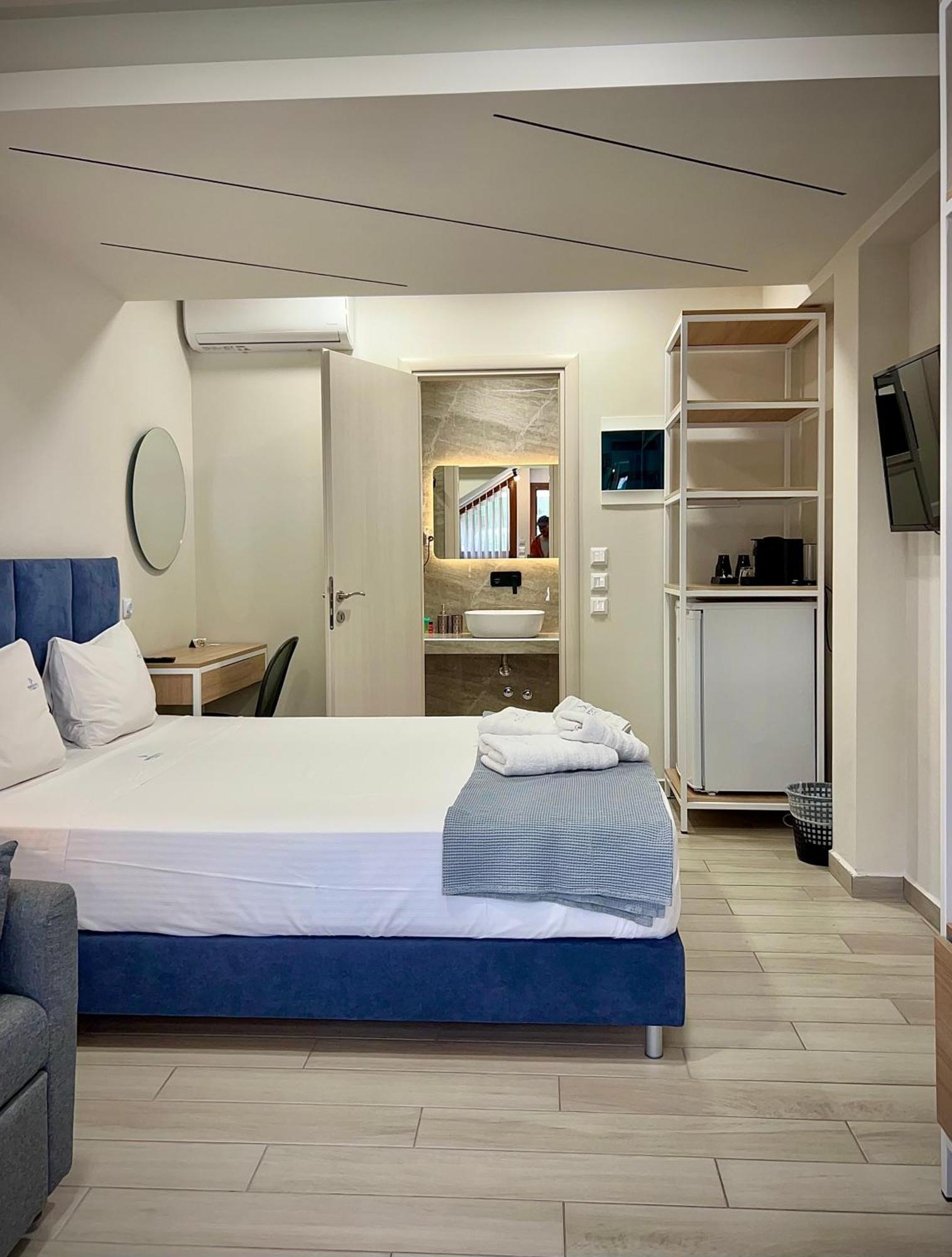 Porto Portes Suites Неа-Потидеа Экстерьер фото